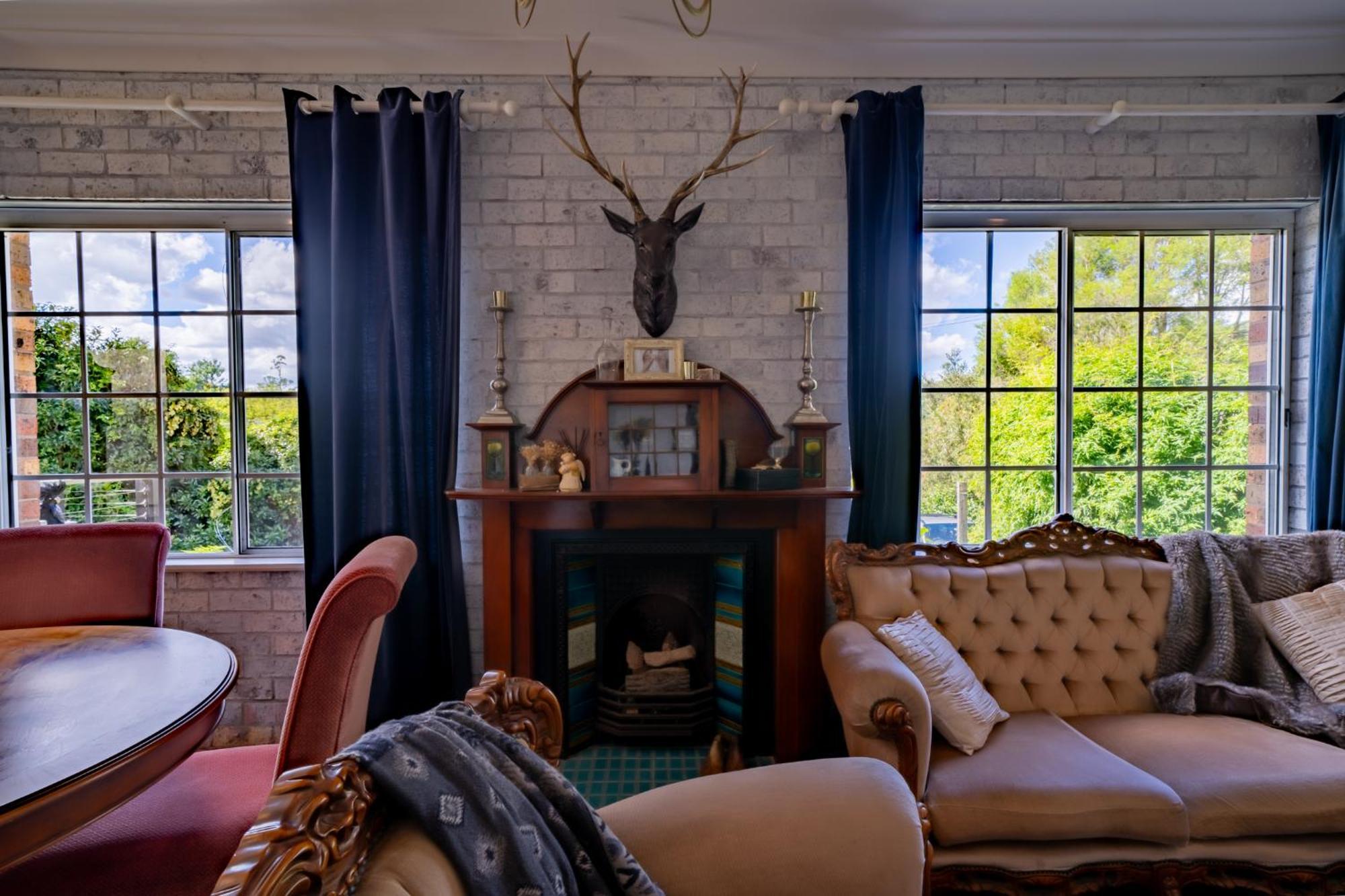 Angel Sussurri Hotel Yarramalong ภายนอก รูปภาพ